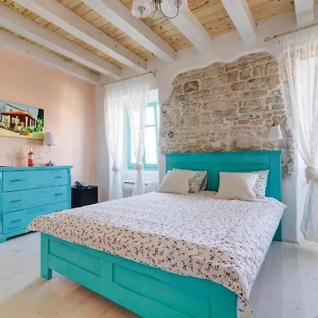 With Wifi - 22741 Guest house